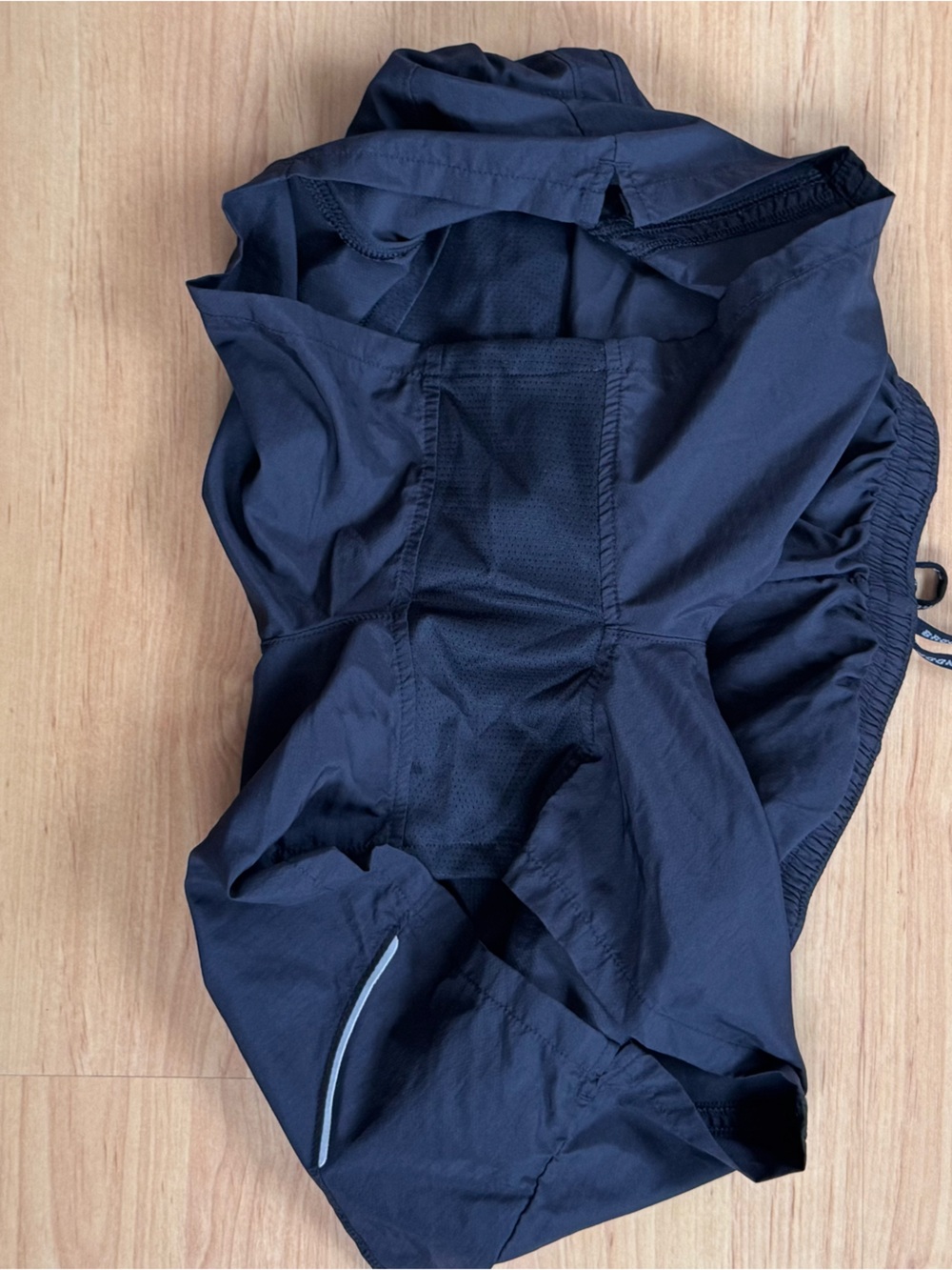 Brooks Equilibrium 5” Black Running Shorts Reflective Lines Velcro Pockets Large - Picture 5 of 10